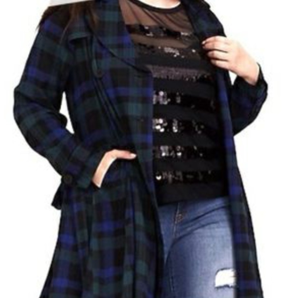 Torrid plus size mesh sequin striped top. NWT. Retail 86